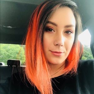 Meet your Posher, Jasmin